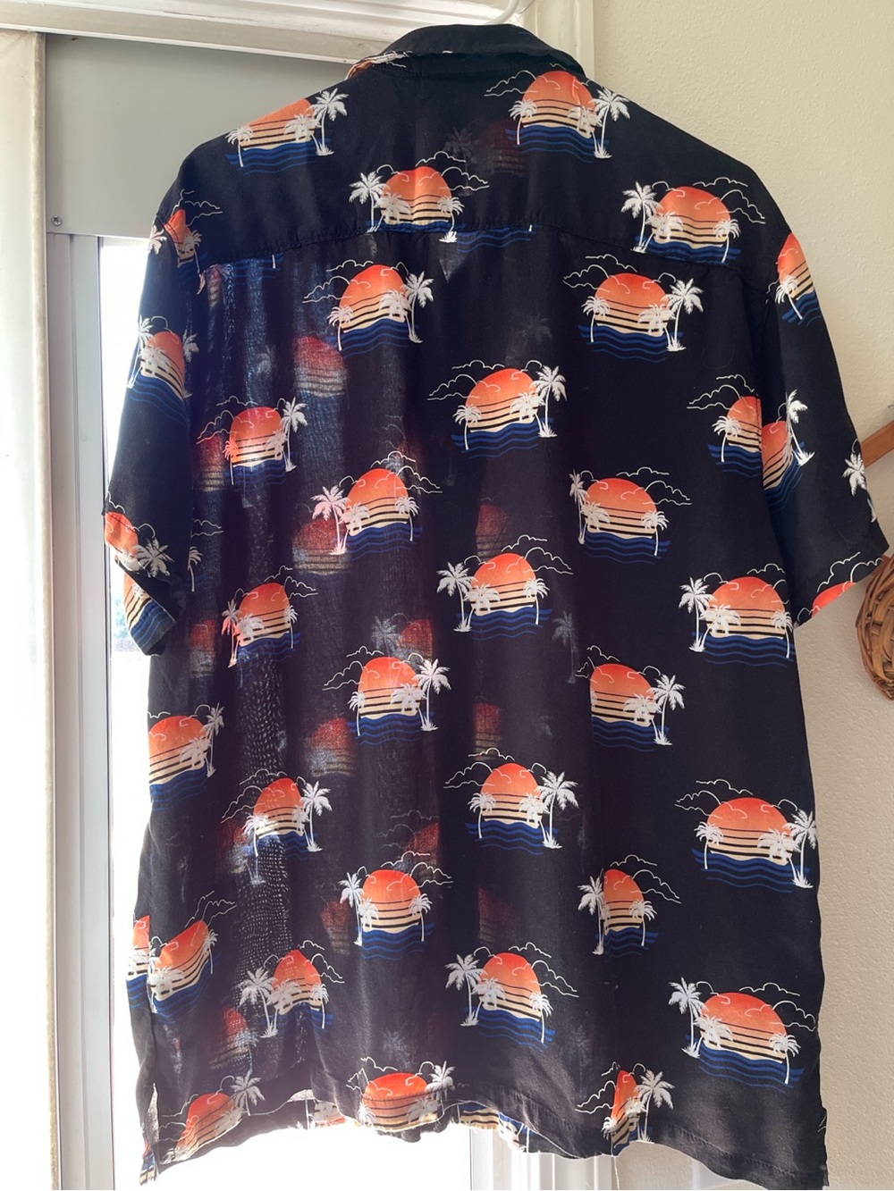 Men's Black Hawaiian Sunset Short-Sleeve Shirt